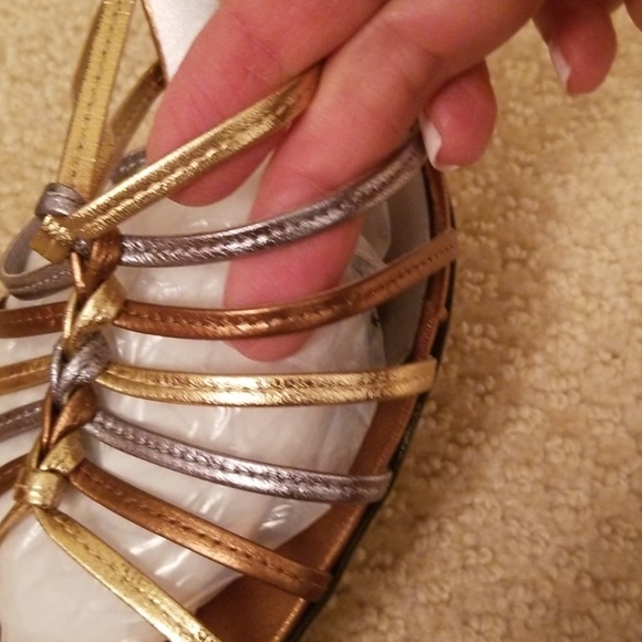 Anne Klein New York Metallic Sandals Made in Italy - Picture 6 of 6